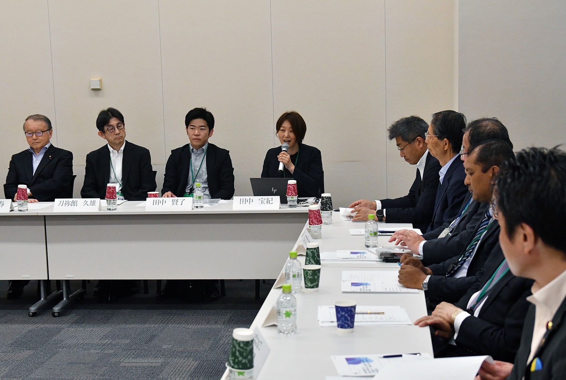2023年度第一回「外国人材の受入れに関する円卓会議」