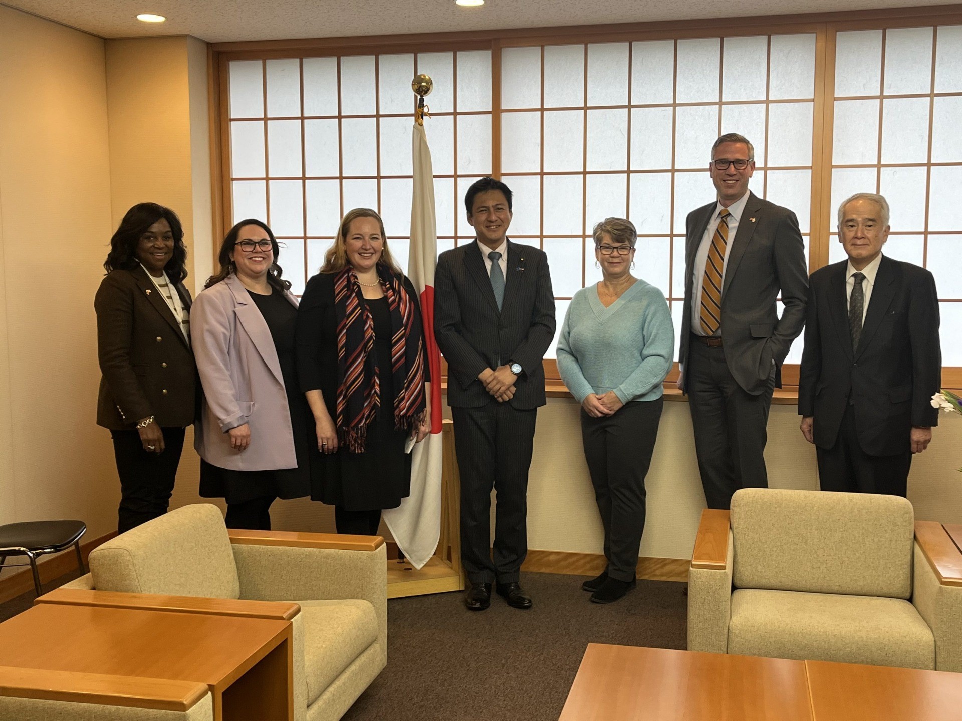 日米青年政治指導者交流プログラム ：50周年記念米国代表団訪日プログラム